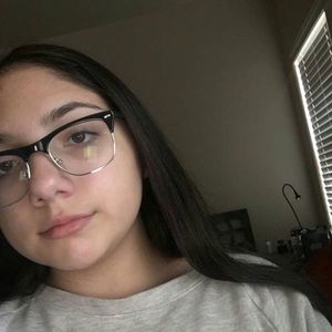 Meet your Posher, Paulina